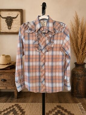 Wrangler Vintage Tan and Light Blue Plaid Ruffle Pearl Snap Western Shirt, S